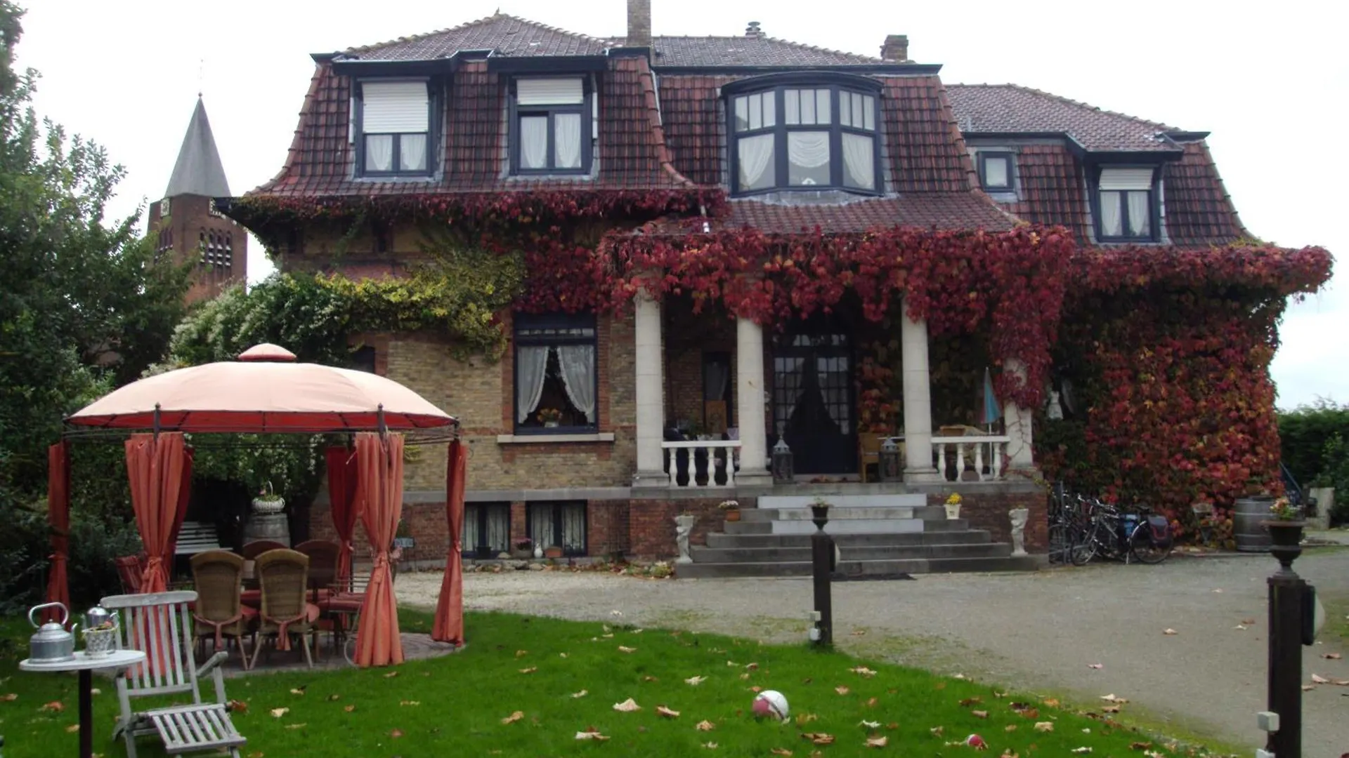 B&B De Vijf Zuilen contacts