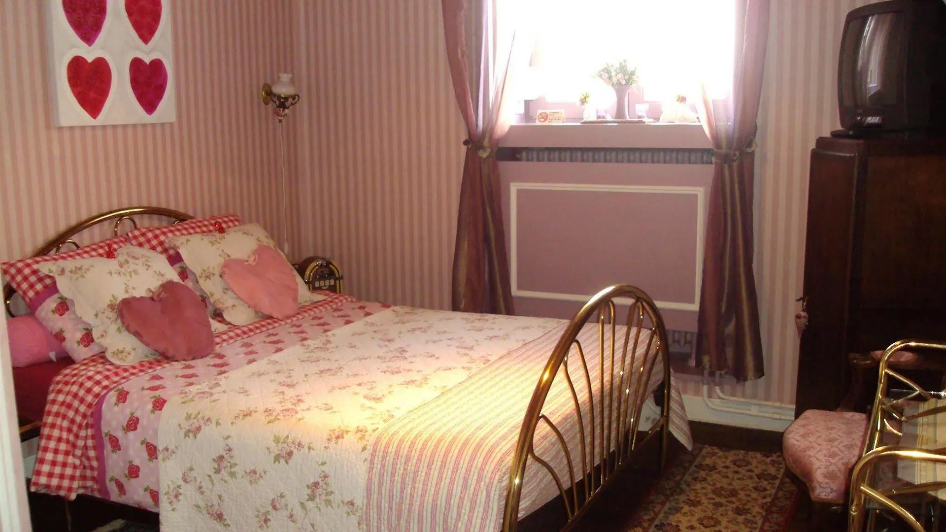 B&B De Vijf Zuilen Bruges 3*,  Belgium